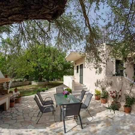 Nikis Country House - Lefkada Bnb Private Parking Ligia Exterior foto